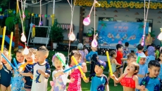 BÉ VUI CHƠI VỚI NƯỚC 2023 BÉ VUI CHƠI VỚI NƯỚC 2023